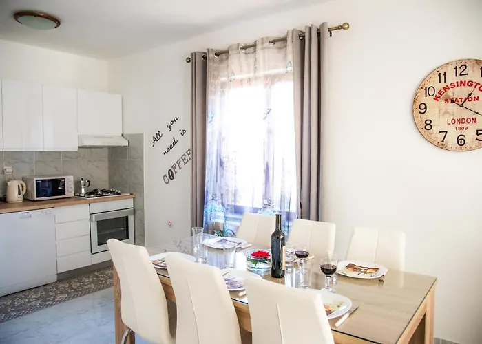 דירה With Parking Space - Diklo, - 16522